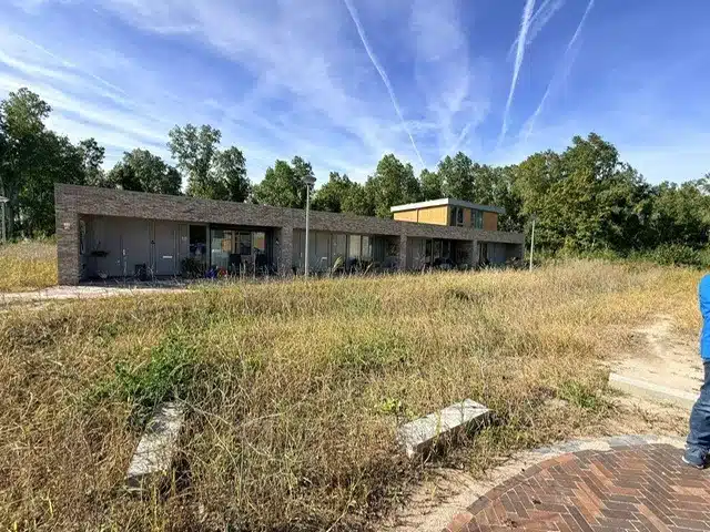 Moderne bungalows in duurzame wijk Almere